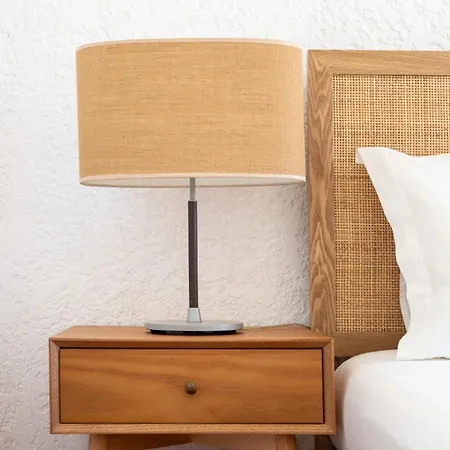 Apartment Comfy 2 Bdr W/ Balcony By Lovelystay *