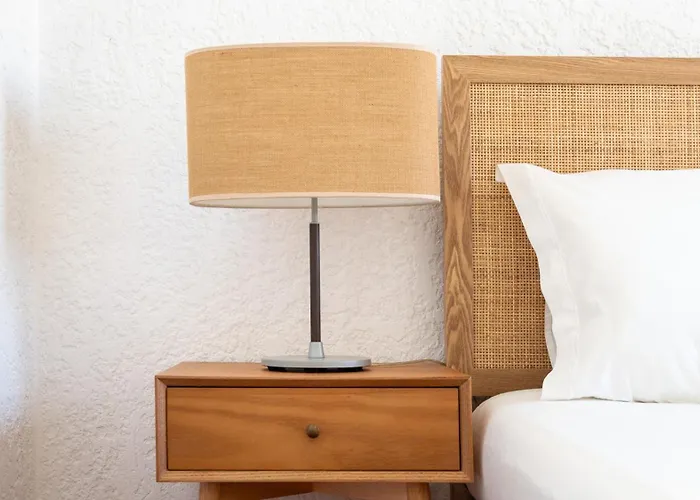 公寓 Comfy 2 Bdr W/ Balcony By Lovelystay *