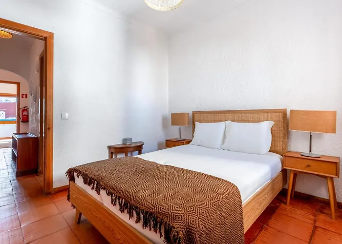 公寓 Comfy 2 Bdr W/ Balcony By Lovelystay 阿尔布费拉